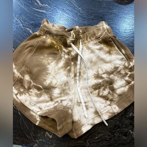 Lululemon shorts size 0-2
